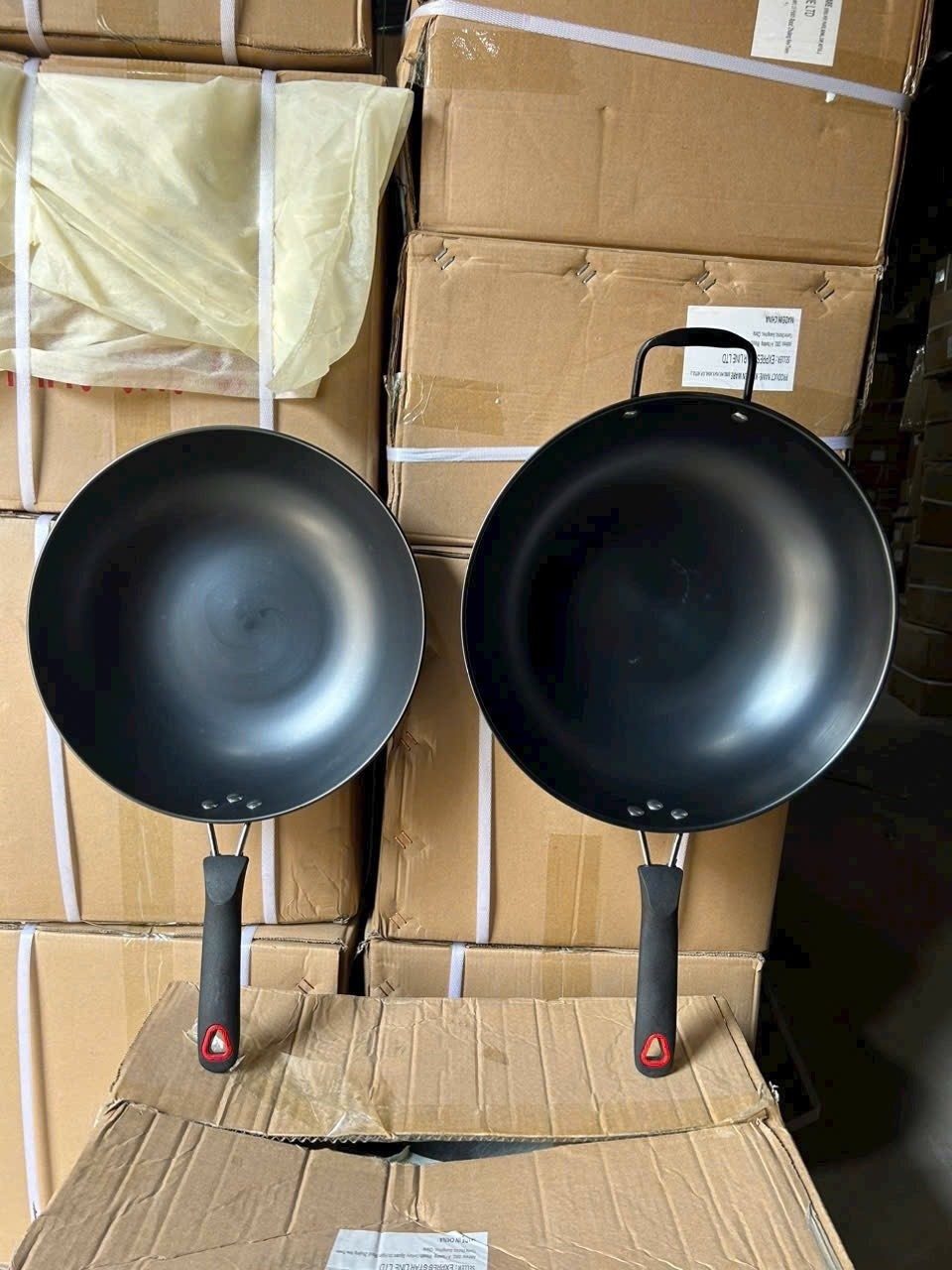 20240928_yvcMQlu451 Chảo chống dính 34cm có quai xách và tay cầm tiện lơi Tmark (Kiện 20 cái)