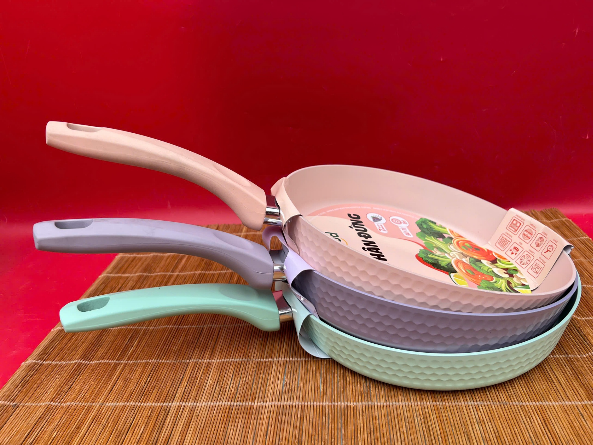 20250221_FfBw9eEP1R Chảo Greencook sắc màu 26cm Tmark – chống dính, bền đẹp (Kiện 50 cái)