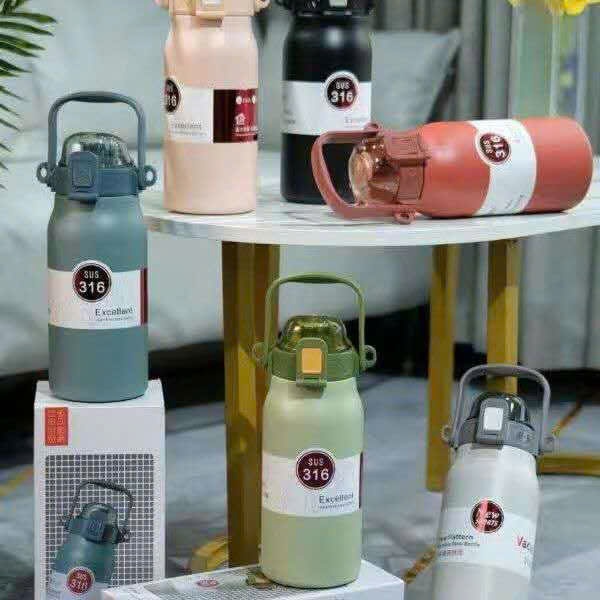 20250317_veDducekb5 Bình giữ nhiệt Vaccum quai xách 1700ml Tmark (Kiện 25 cái)