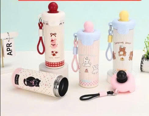 20250627_hrWcia9gTI Bình Nước Giữ Nhiệt Họa Tiết Chấm Bi Kèm Móc 600ml Tmark (Kiện 50 cái)